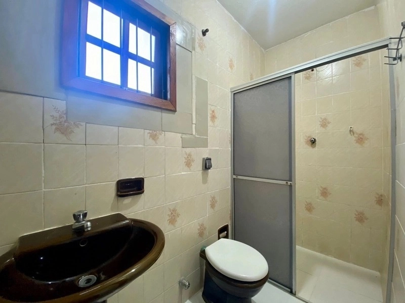 Casa com 3 dormitórios a 2 quadras do mar: 4ª foto da galeria de imagens do imóvel
