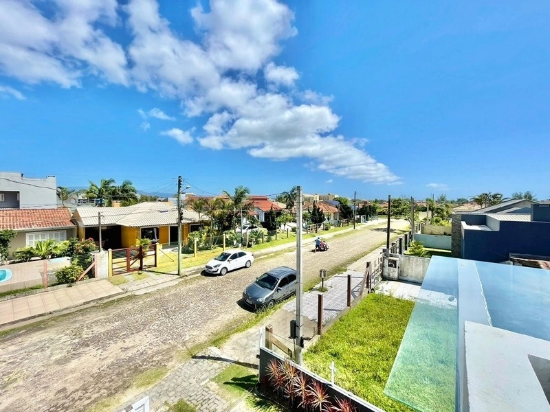 Casa 2 dormitórios próxima a praia: 13ª foto da galeria de imagens do imóvel