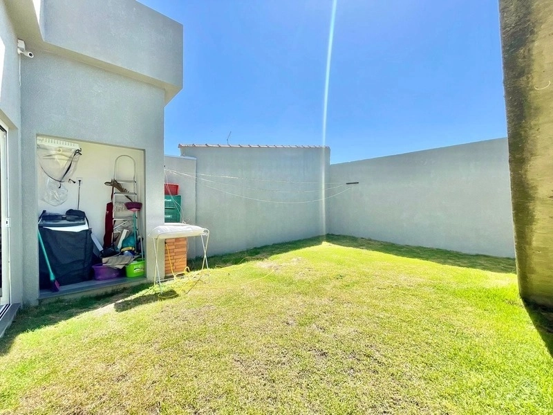 Casa 2 dormitórios próxima a praia: 8ª foto da galeria de imagens do imóvel