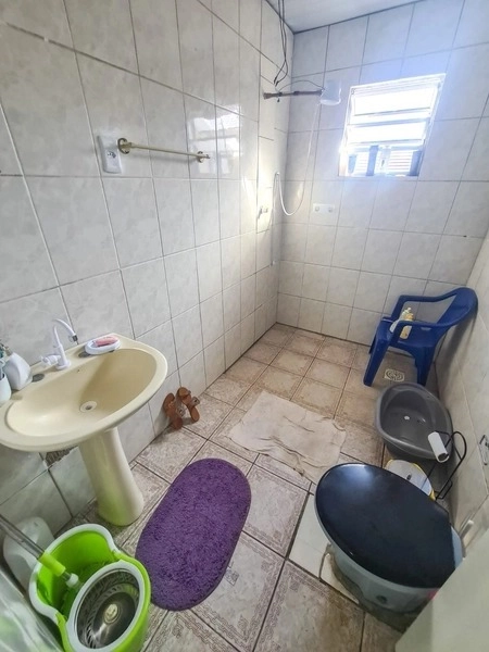 Casa de esquina no bairro Araça: 13ª foto da galeria de imagens do imóvel