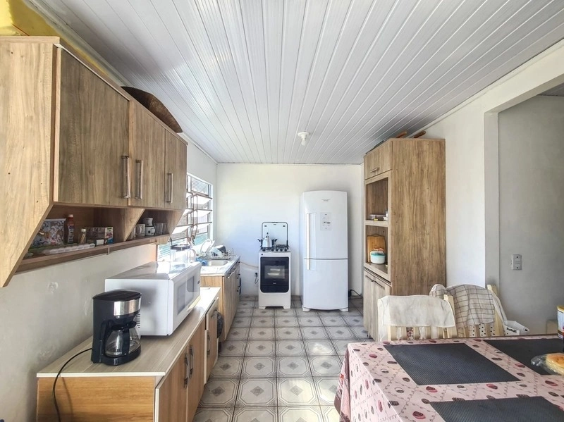 Casa de esquina no bairro Araça: 7ª foto da galeria de imagens do imóvel