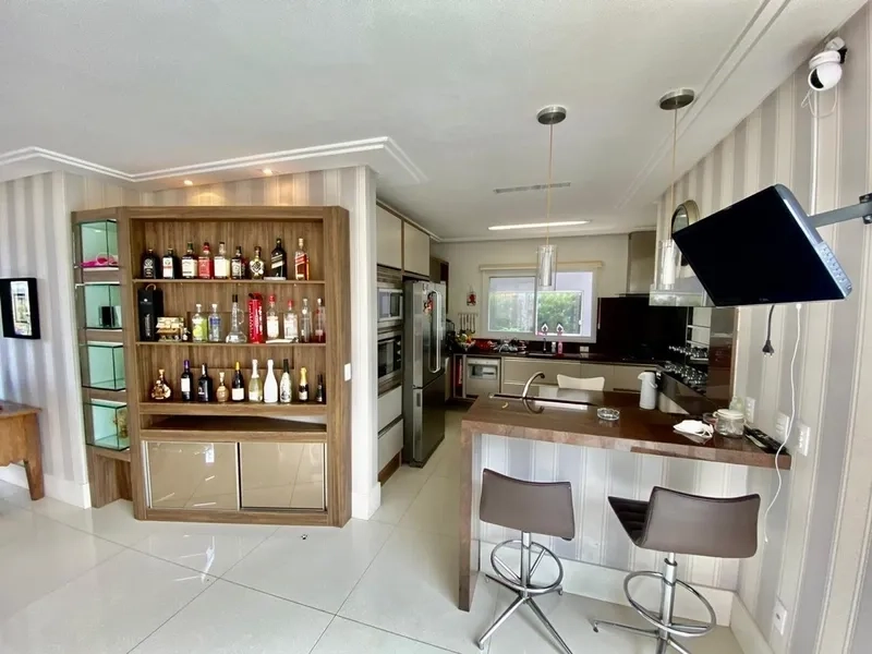 Casa dos sonhos no condomínio Dubai com 5 suítes e piscina: 14ª foto da galeria de imagens do imóvel