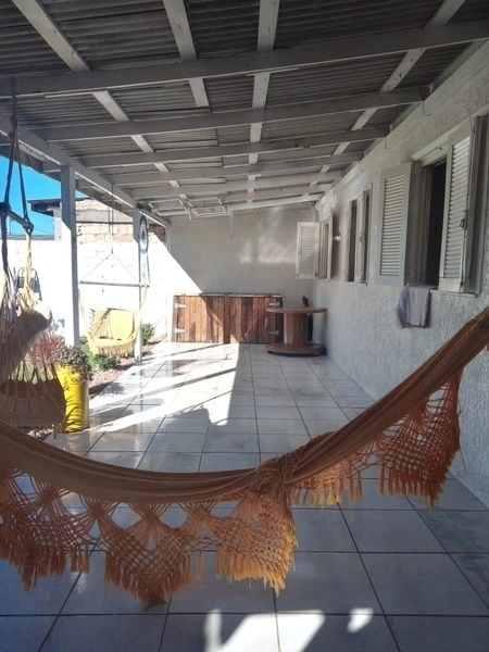 Casa bem localizada com 3 dormitórios e grande pátio: 10ª foto da galeria de imagens do imóvel