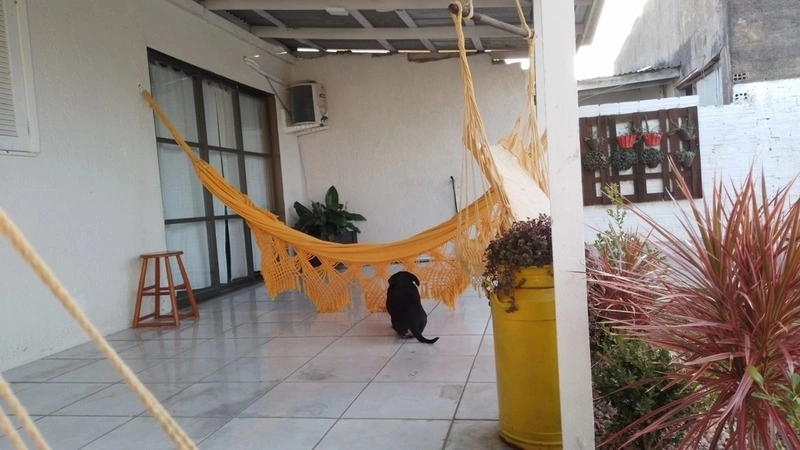 Casa bem localizada com 3 dormitórios e grande pátio: 19ª foto da galeria de imagens do imóvel