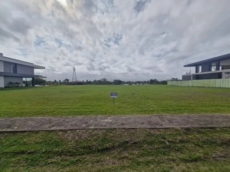 Terreno com vista dos sonhos no condomínio Ilhas Resort: 5ª foto da galeria de imagens do imóvel
