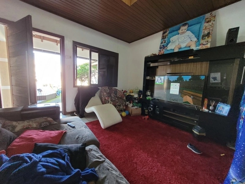 EXCELENTE CASA DE 3 DORMITORIOS COM PISCINA: 6ª foto da galeria de imagens do imóvel