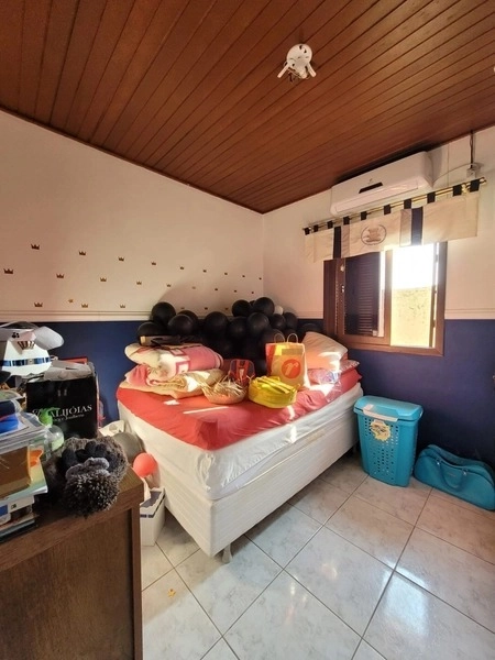 EXCELENTE CASA DE 3 DORMITORIOS COM PISCINA: 11ª foto da galeria de imagens do imóvel
