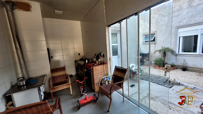 Casa à Venda em Capão Novo - Village: 5ª foto da galeria de imagens do imóvel