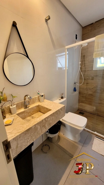 Casa à Venda em Capão Novo - Village: 1ª foto da galeria de imagens do imóvel