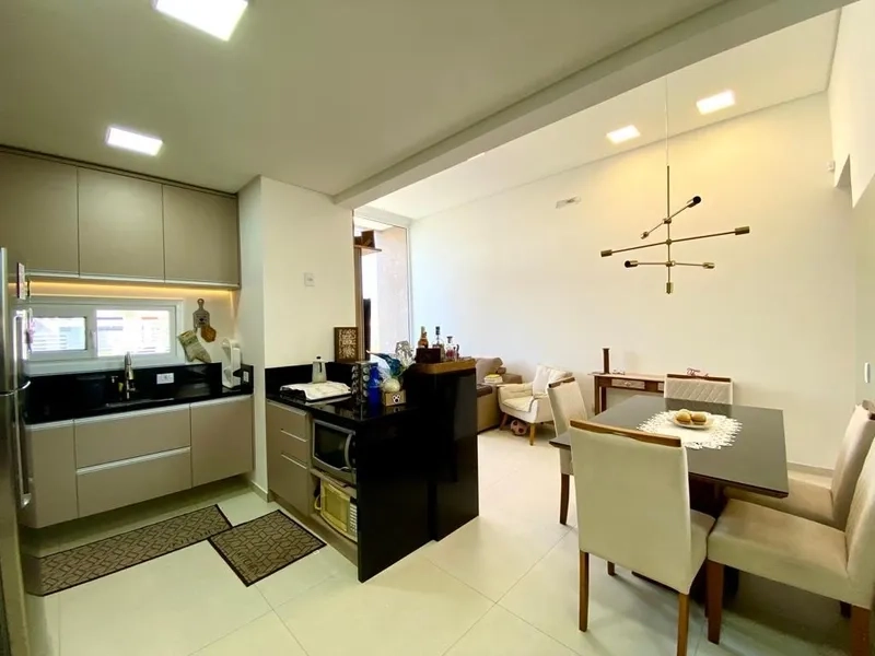 LINDA CASA NO JARDIM BEIRA MAR --- PÉ NA AREIA --: 12ª foto da galeria de imagens do imóvel