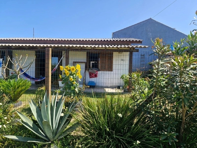 Casa perto da praia com 3 dormitórios: 19ª foto da galeria de imagens do imóvel