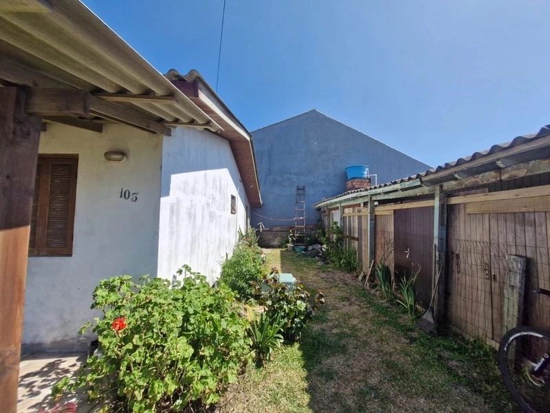 Casa perto da praia com 3 dormitórios: 22ª foto da galeria de imagens do imóvel