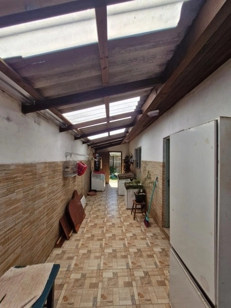 Casa perto da praia com 3 dormitórios: 1ª foto da galeria de imagens do imóvel
