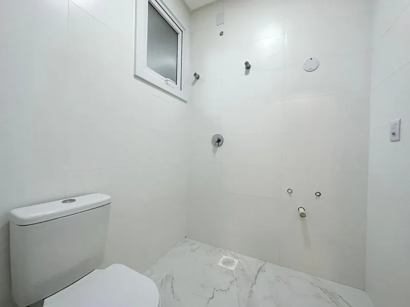 Casa Geminada com Alto Padrão de Construção no Jardim Beira Mar!: 2ª foto da galeria de imagens do imóvel
