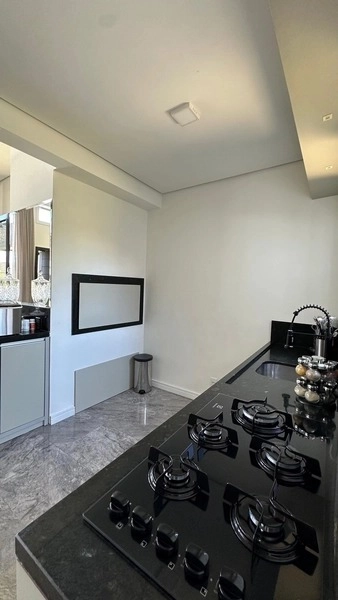 Casa com 3 suítes no condomínio Dubai: 4ª foto da galeria de imagens do imóvel