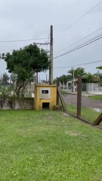 CASA COM 2 TERRENOS MUITO BEM LOCALIZADA NO ARAÇÁ -CAPÃO DA CANOA: 9ª foto da galeria de imagens do imóvel