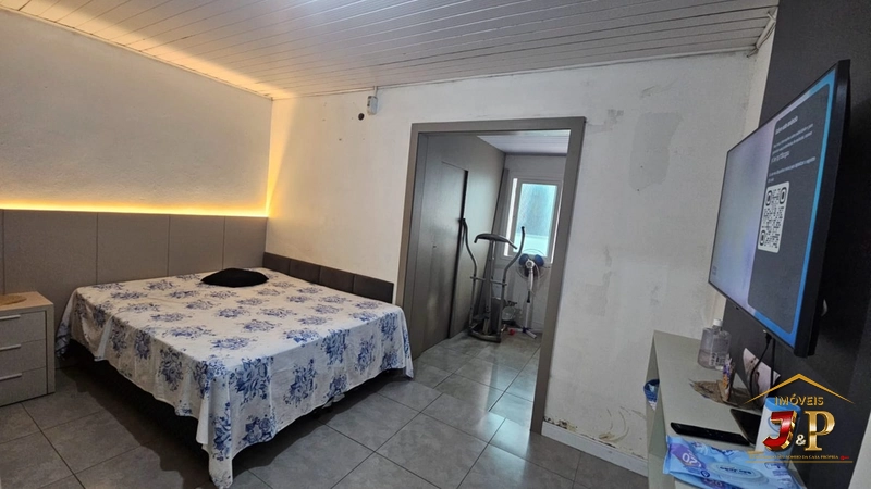 Casa com 3 dormitórios 220m² de área construída no bairro Guarani: 3ª foto da galeria de imagens do imóvel