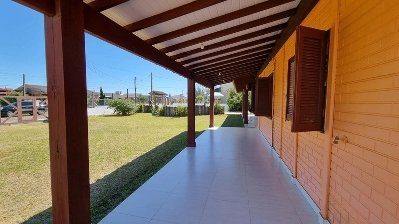 Casa com 650m de terreno, 5 dormitórios e piscina na Zona Norte: 2ª foto da galeria de imagens do imóvel