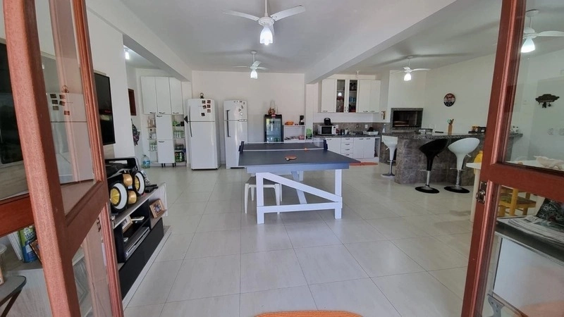 Casa com 650m de terreno, 5 dormitórios e piscina na Zona Norte: 6ª foto da galeria de imagens do imóvel