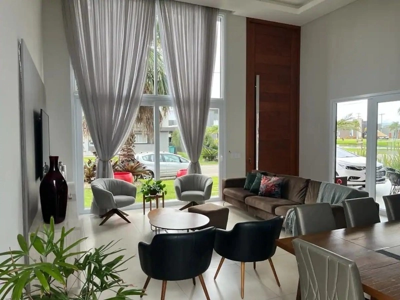 Casa dos sonhos no condomínio Dubai com piscina e 4 suítes: 4ª foto da galeria de imagens do imóvel