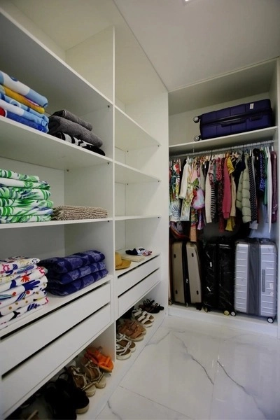 Casa com padrão único com 3 dormitórios e piscina no bairro Zona Nova: 12ª foto da galeria de imagens do imóvel