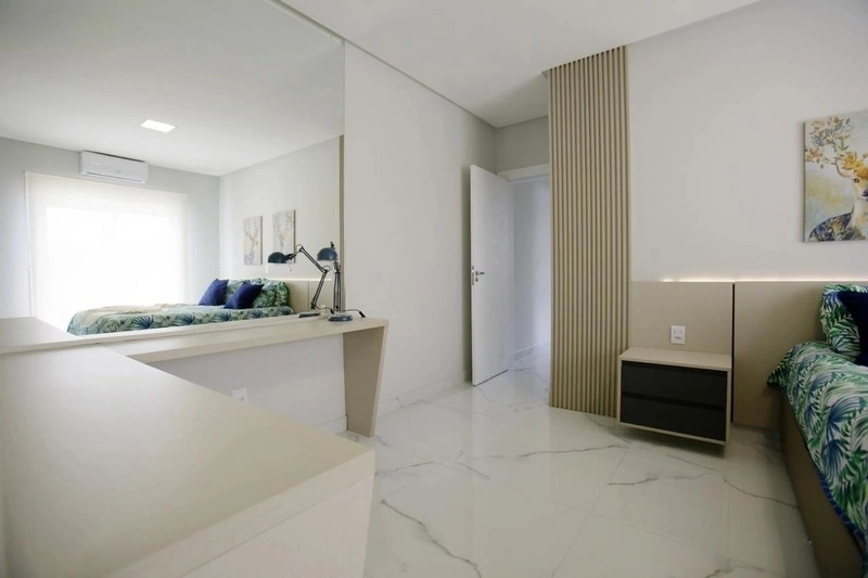 Casa com padrão único com 3 dormitórios e piscina no bairro Zona Nova: 18ª foto da galeria de imagens do imóvel