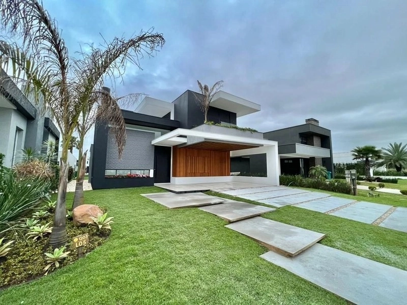 Casa com 3 dormitórios no condomínio Dubai Resort: 1ª foto da galeria de imagens do imóvel