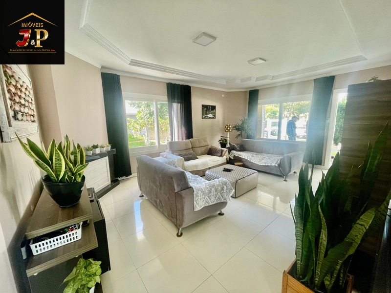Casa incrível com 3 dormitórios à 3 quadras do mar: 8ª foto da galeria de imagens do imóvel