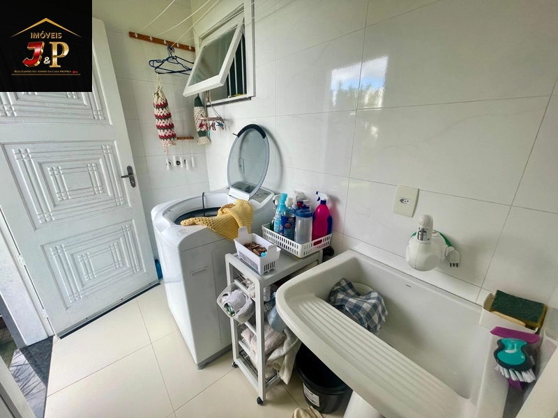 Casa incrível com 3 dormitórios à 3 quadras do mar: 22ª foto da galeria de imagens do imóvel