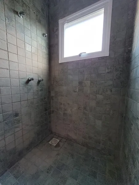 CASA GEMINADA ACONCHEGANTE- JARDIM BEIRA MAR: 11ª foto da galeria de imagens do imóvel
