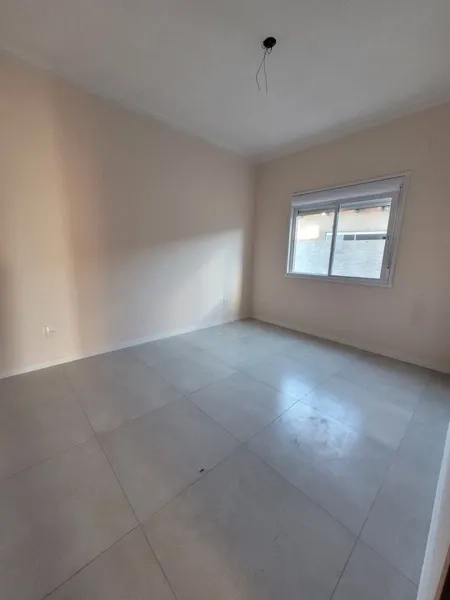 CASA GEMINADA ACONCHEGANTE- JARDIM BEIRA MAR: 2ª foto da galeria de imagens do imóvel