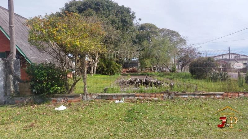 Terreno de esquina extremamente bem localizado: 5ª foto da galeria de imagens do imóvel
