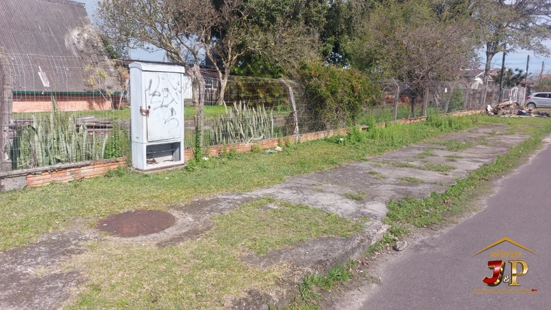 Terreno de esquina extremamente bem localizado: 4ª foto da galeria de imagens do imóvel