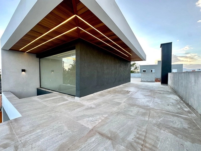 CASA 3 DORMITÓRIOS (1 SUÍTE) COM CLOSET - ROOFTOP - 1 QUADRA DO MAR: 22ª foto da galeria de imagens do imóvel