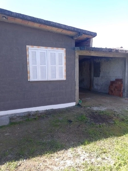 CASA 2 DORMITÓRIOS - TERRENO 300M² - 1 QUADRA DA AV PARAGUASSU: 5ª foto da galeria de imagens do imóvel