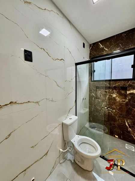 Casa bem localizada com 2 dormitórios: 16ª foto da galeria de imagens do imóvel