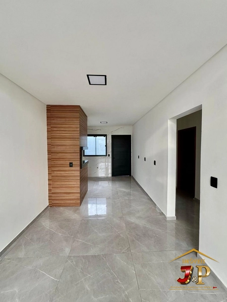 Casa bem localizada com 2 dormitórios: 14ª foto da galeria de imagens do imóvel