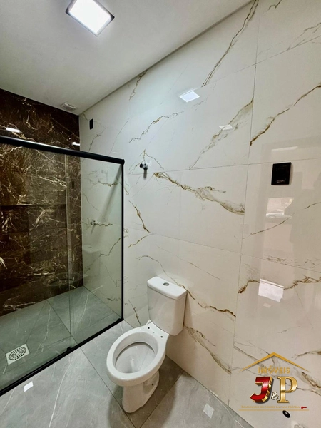 Casa bem localizada com 2 dormitórios: 15ª foto da galeria de imagens do imóvel
