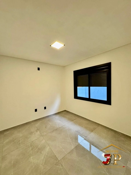 Casa bem localizada com 2 dormitórios: 9ª foto da galeria de imagens do imóvel