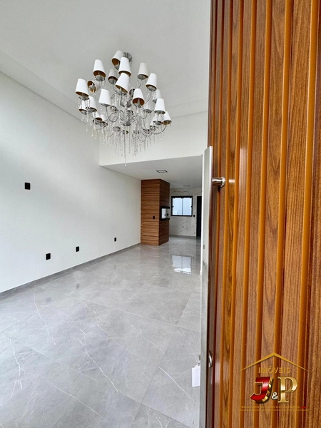 Casa bem localizada com 2 dormitórios: 24ª foto da galeria de imagens do imóvel
