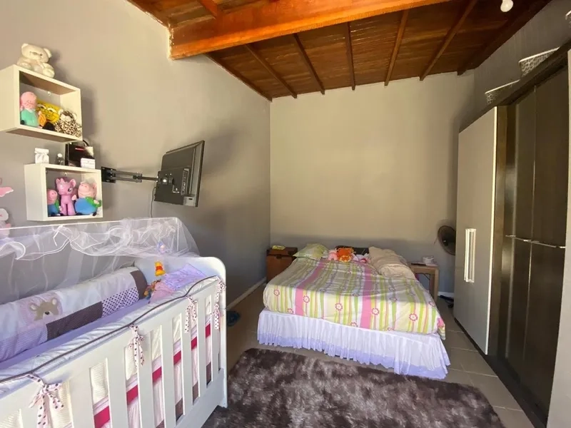 Duas casas no mesmo terreno: 2ª foto da galeria de imagens do imóvel