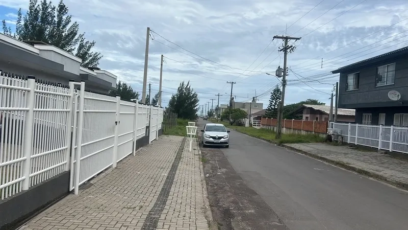 Terreno bem localizado no bairro Jardim Beira Mar: 1ª foto da galeria de imagens do imóvel