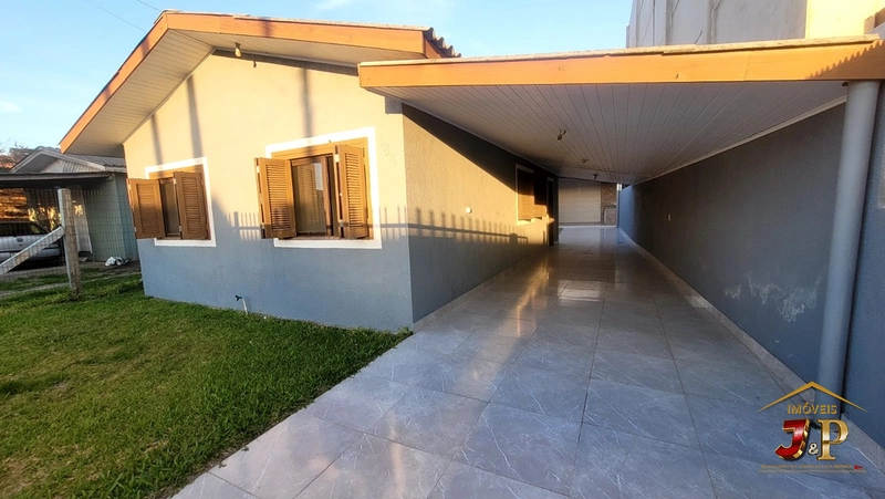 CASA À VENDA NO BAIRRO ARCO-ÍRIS – A 550 METROS DO MAR!: 1ª foto da galeria de imagens do imóvel