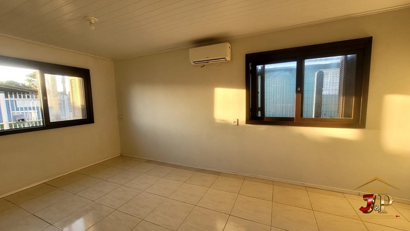 CASA À VENDA NO BAIRRO ARCO-ÍRIS – A 550 METROS DO MAR!: 5ª foto da galeria de imagens do imóvel