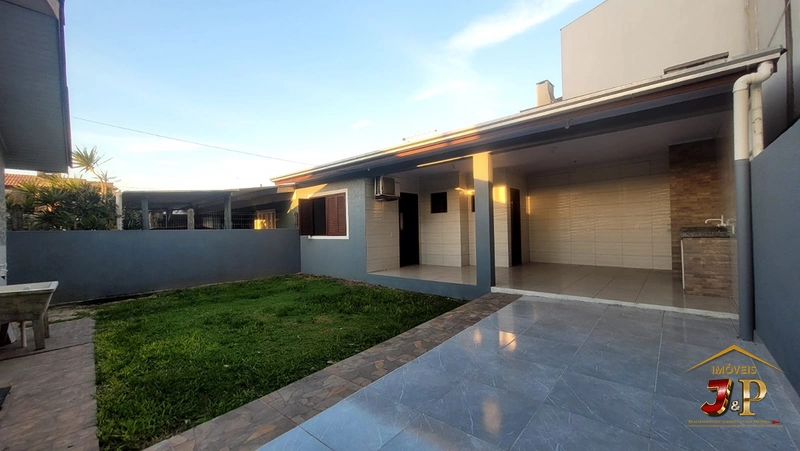 CASA À VENDA NO BAIRRO ARCO-ÍRIS – A 550 METROS DO MAR!: 16ª foto da galeria de imagens do imóvel