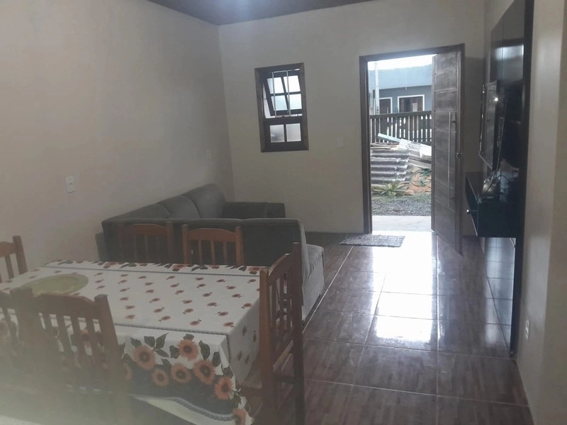 Casa com 3 dormitórios no bairro Guarani: 3ª foto da galeria de imagens do imóvel