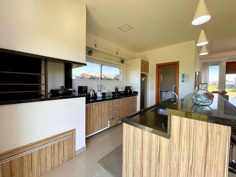 CASA ACONCHEGANTE NO CONDOMINIO DUBAI RESORT: 3ª foto da galeria de imagens do imóvel