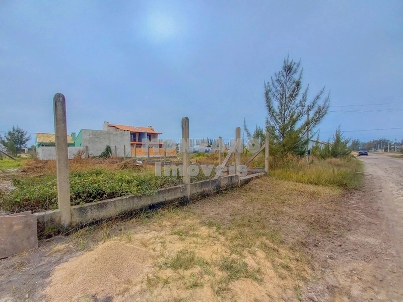 Atenção investidor terreno pronto para construir!: 1ª foto da galeria de imagens do imóvel