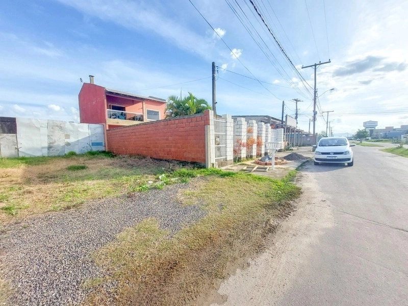 Meio terreno no bairro Guarani: 1ª foto da galeria de imagens do imóvel