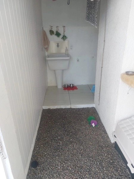 ->Bela Casa com 3 dormitórios - Ótima localização: 4ª foto da galeria de imagens do imóvel